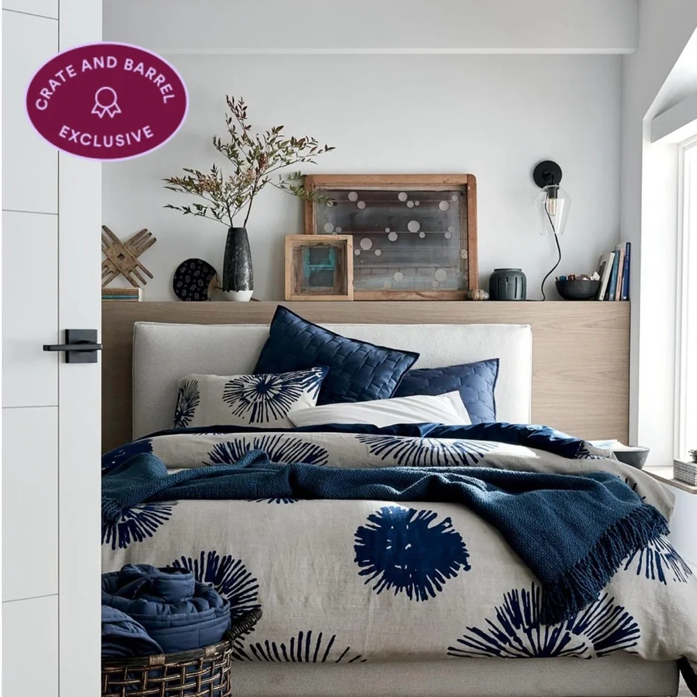 Crate&Barrel King Duvet Cover with Navy and Gray Design